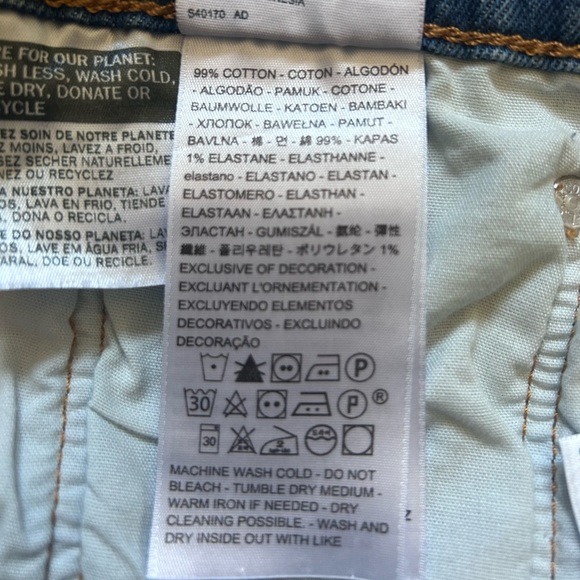 Women’s Levi’s 501 High Waisted Fringe Jean Shorts w/ Button Fly Western Sz 31 - Picture 12 of 12